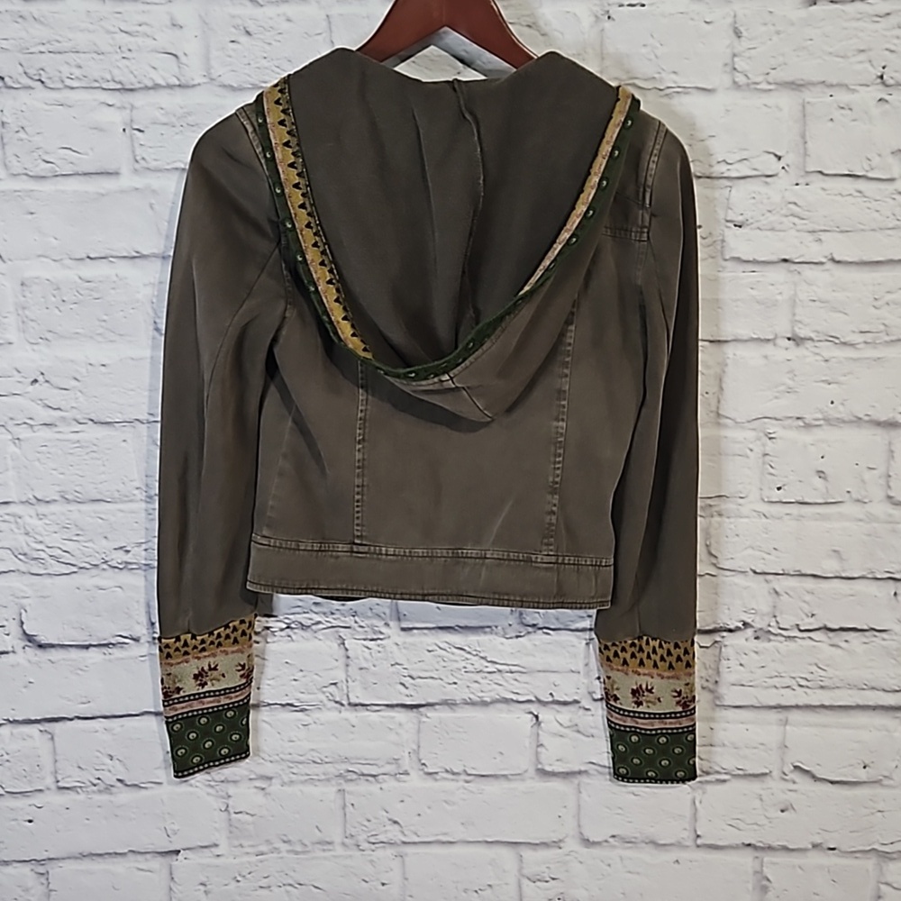 Others Follow lightweight jacket - Picture 6 of 10